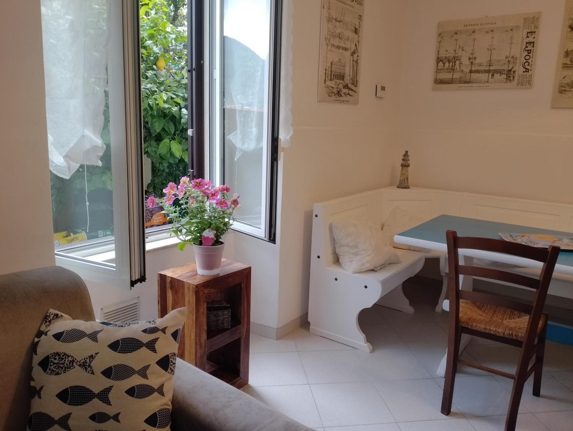 Casa Veve' Apartment ลาสเปเซีย ภายนอก รูปภาพ